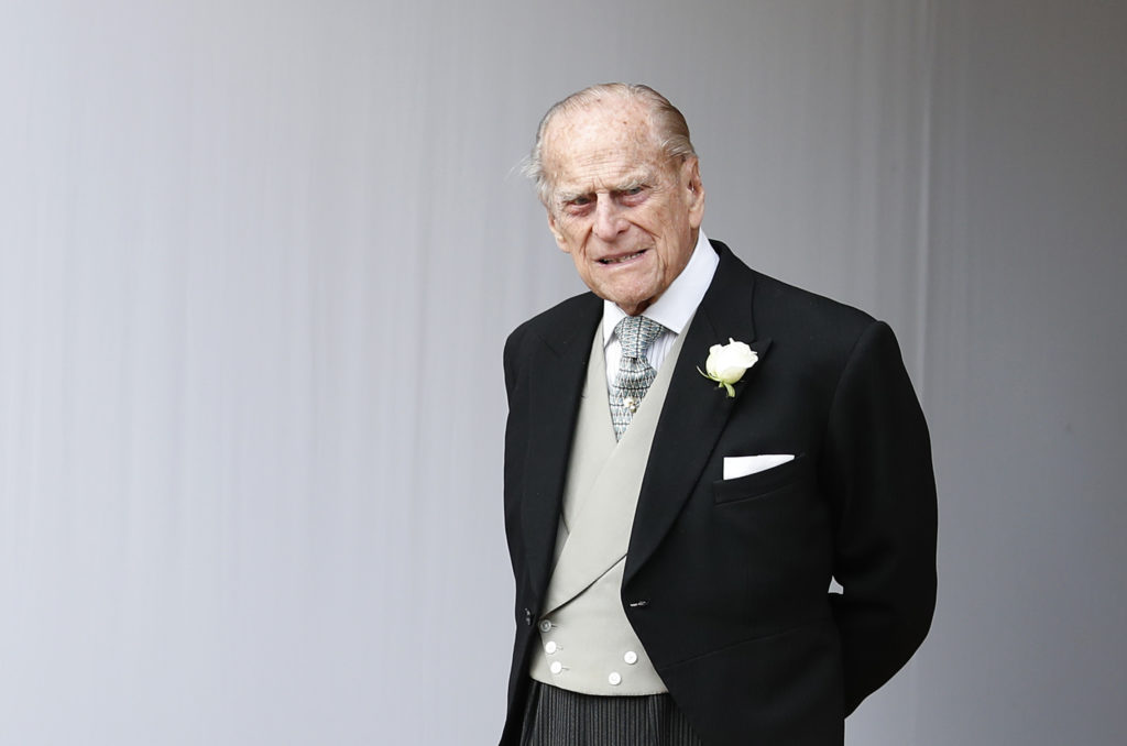 Σκέφτηκε… ώριμα ο 97χρονος πρίγκιπας Φίλιππος και παρέδωσε το δίπλωμα οδήγησης