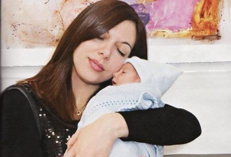 «Έσβησε» η πρώτη Ελληνίδα που έγινε μητέρα μετά από μεταμόσχευση καρδιάς