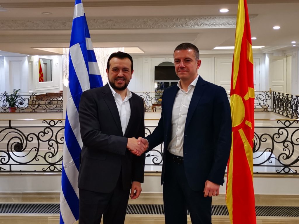 Αποστολή στη Βόρεια Μακεδονία: Υπογράφηκε η συμφωνία κατάργησης του roaming (Photos)