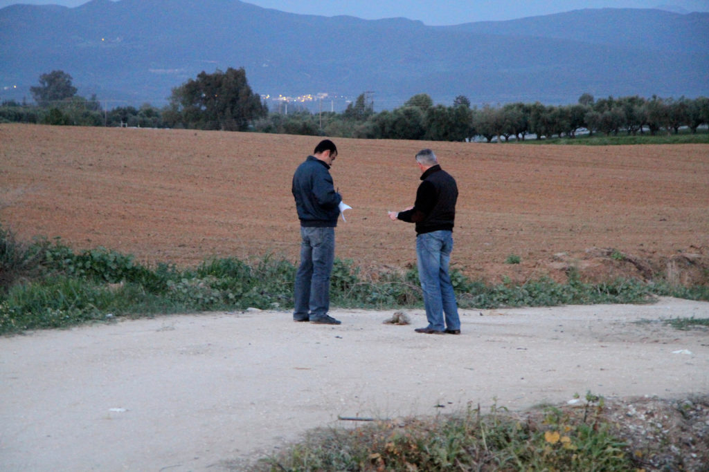 Έρευνα για τις συνθήκες εργασίας στα φραουλοχώραφα της Μανωλάδας