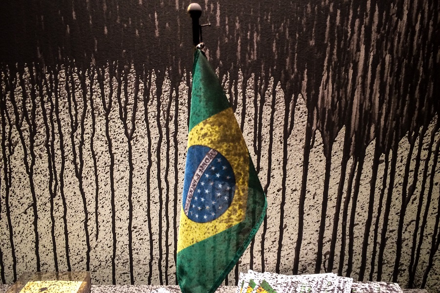 Εισβολή του Ρουβίκωνα στην πρεσβεία της Βραζιλίας (Video)