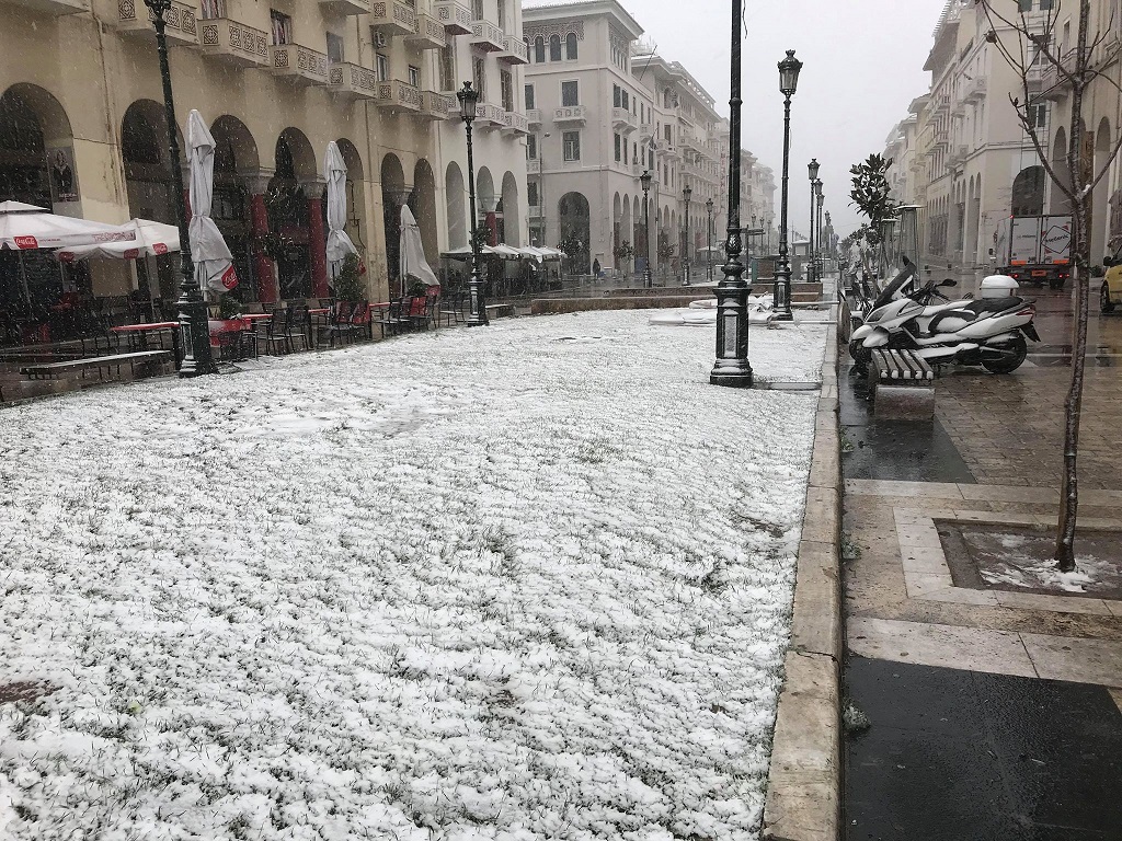 To «έστρωσε» από το πρωί στη Θεσσαλονίκη (Photos)