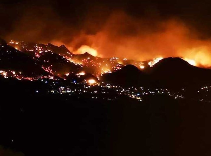 Κορσική: Αγώνας για την κατάσβεση της φωτιάς – Έχουν καεί 15.000 στρέμματα