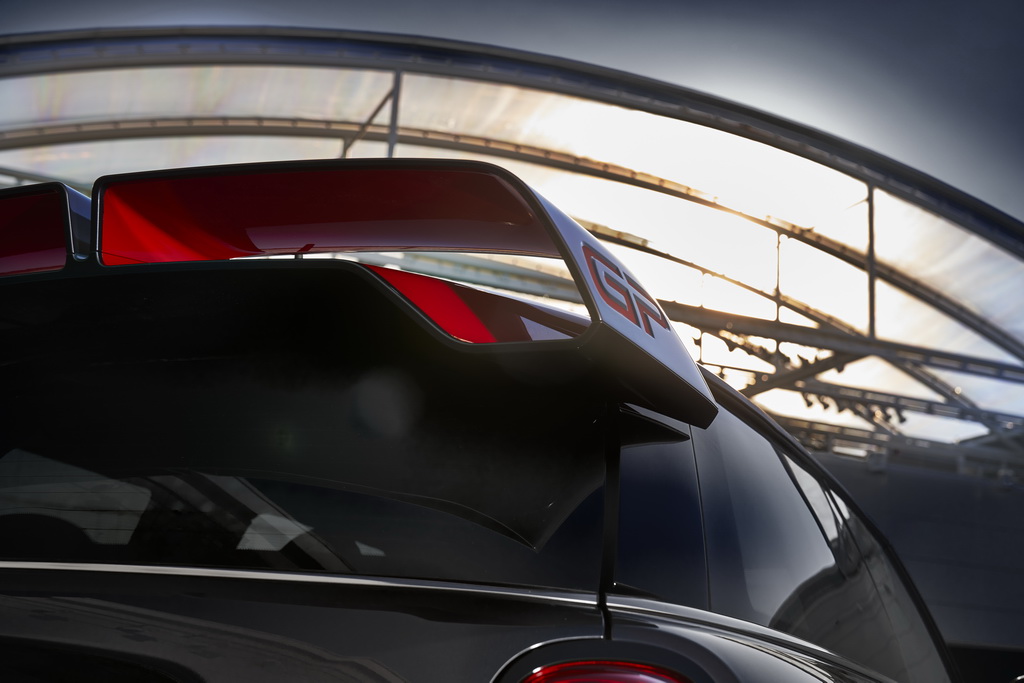 Νέα σπορ έκδοση Mini John Cooper Works GP
