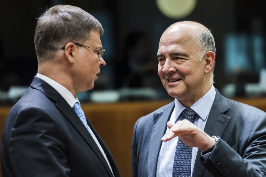 Πρόοδο στην υλοποίηση των μεταρρυθμίσεων που έχει κάνει η Ελλάδα «βλέπουν» Ντομπρόφσκις και Μοσκοβισί