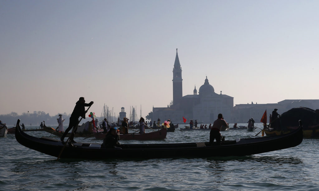 Η Βενετία θα επιβάλει «τέλος εισόδου» στους τουρίστες που επισκέπτονται την πόλη