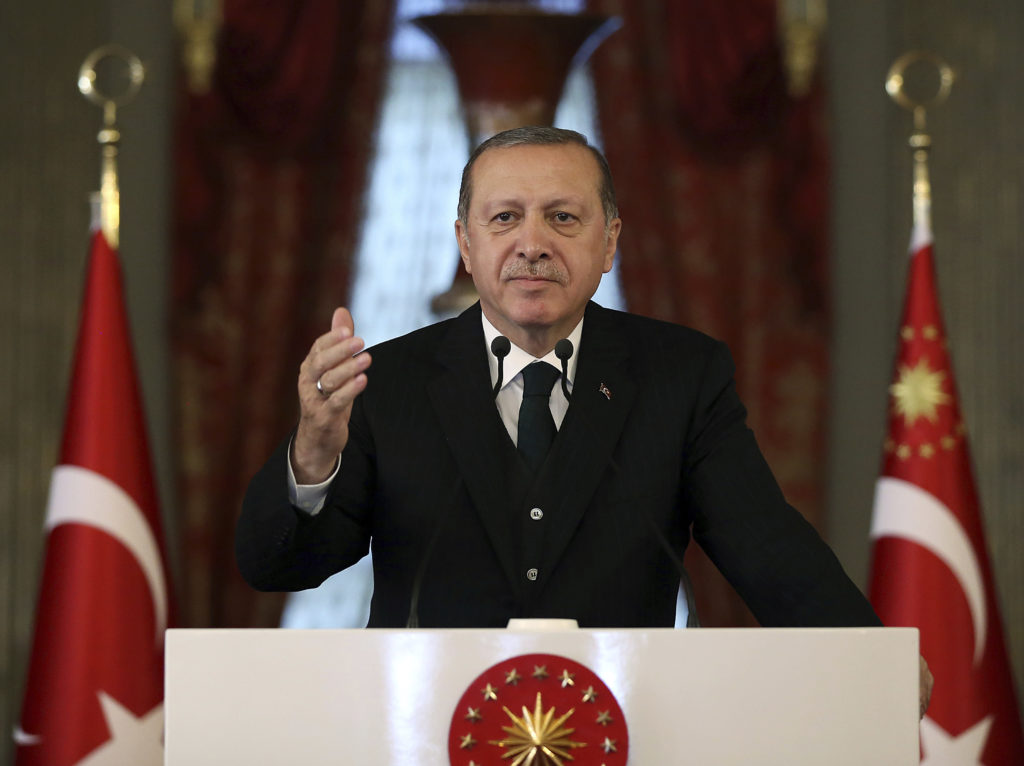 Το Κάιρο επιτίθεται στον Ερντογάν με αφορμή τις δηλώσεις του για την Σύνοδο Κορυφής Ευρωπαίων – Αράβων