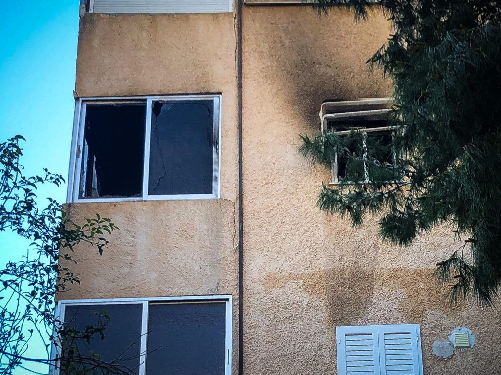 Τραγωδία στη Βάρκιζα: Νεκρό μωρό από φωτιά σε διαμέρισμα