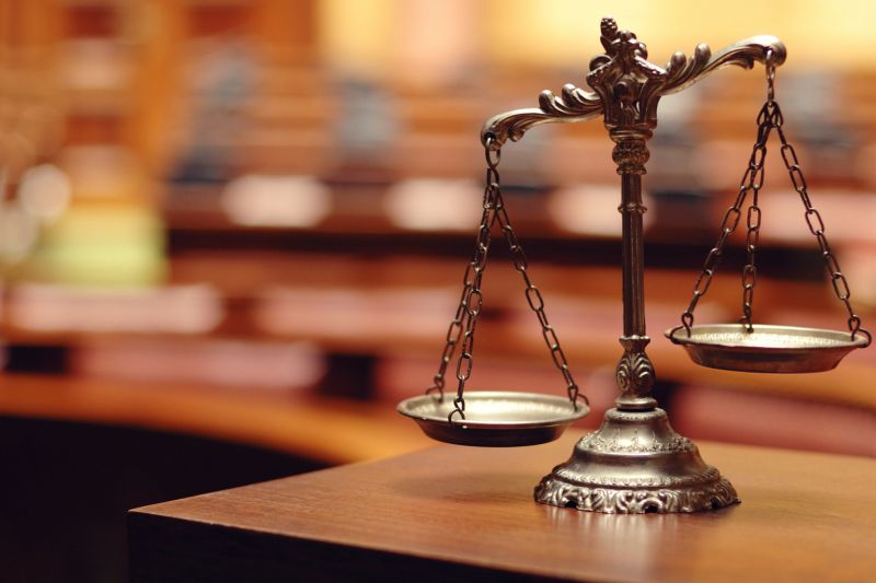 Ευρωπαϊκό δικαστήριο: Ο «καραγκιόζης» δικαστής, τα πολιτικά πρόσωπα και ο Τύπος ως «άγρυπνος φύλακας»