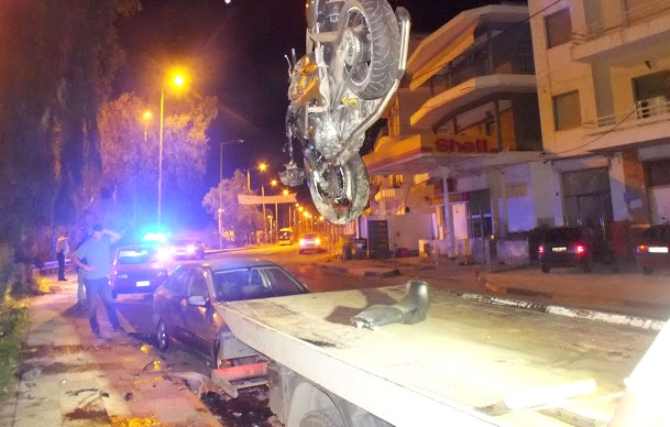 Θανατηφόρο τροχαίο στη Χαλκίδα: Μοτοσικλετιστής «σφηνώθηκε» κάτω από αυτοκίνητο (Photo + Video)
