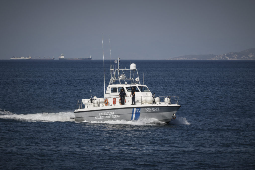 Θρίλερ με ακυβέρνητο πλοίο που μεταφέρει 1065 κοντέινερ ανοιχτά της Ζακύνθου