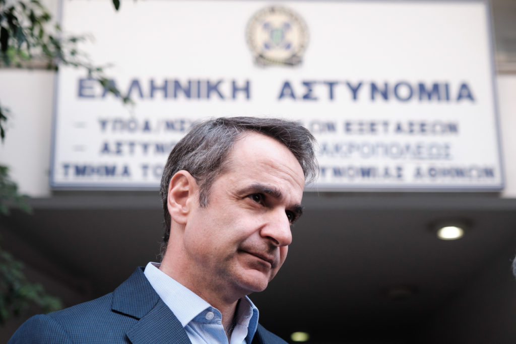 Ο Κυριάκος ενοχλείται από τους αντιεξουσιαστές αλλά όχι από το Γεωργιάδη που ασελγούσε σε ανήλικα