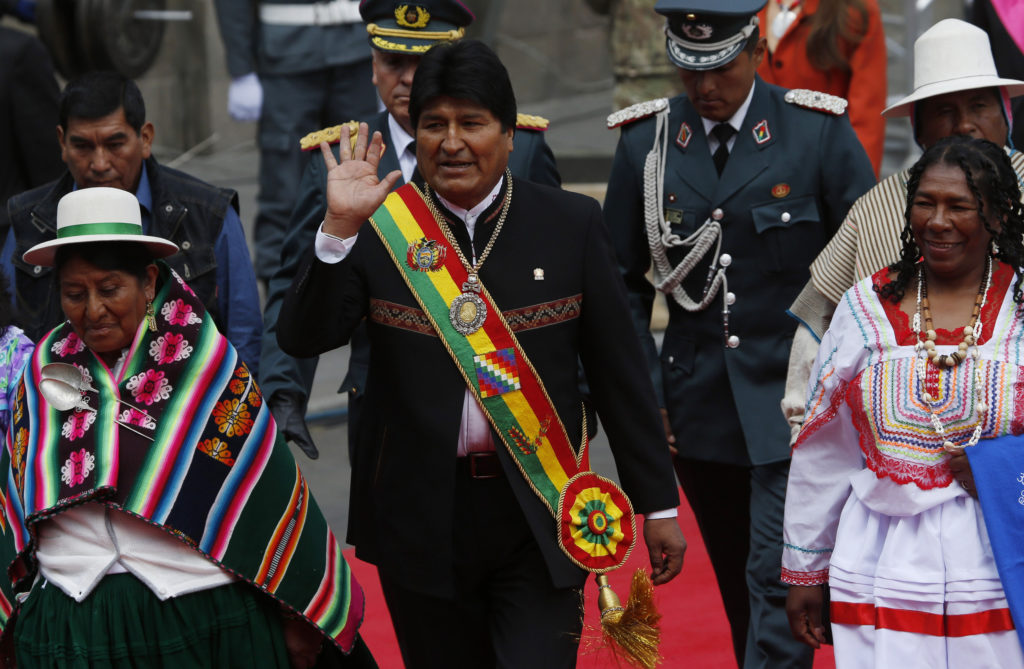 Στην Αθήνα ο Έβο Μοράλες, πρόεδρος της Βολιβίας – Θα συναντηθεί με Τσίπρα