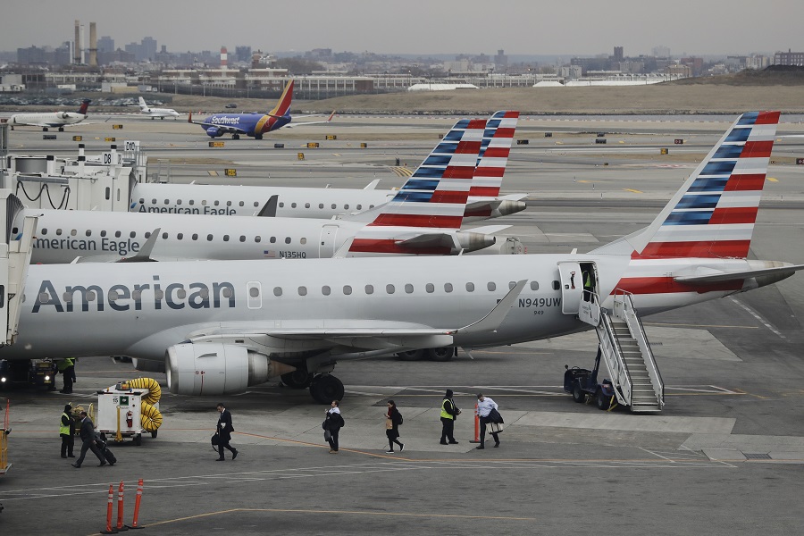 H American Airlines ανέστειλε προσωρινά τις πτήσεις της προς και από τη Βενεζουέλα