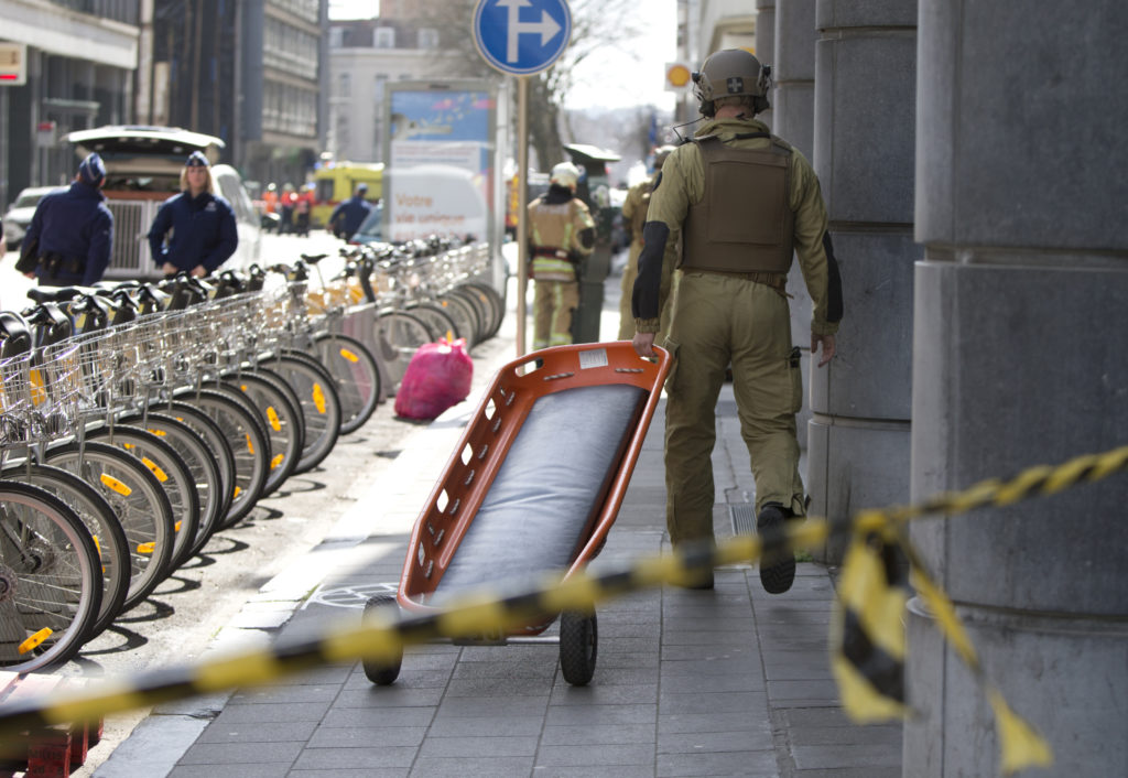 Συναγερμός στις Βρυξέλλες μετά από απειλή για βόμβα (Photos)