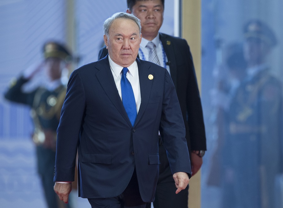 Παραιτήθηκε ο πρόεδρος του Καζακστάν μετά από 30 χρόνια στην εξουσία – Σοκαρισμένη η Μόσχα