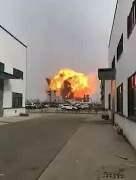 Κίνα: Ισχυρή έκρηξη σε χημικό εργοστάσιο (Video – Photos)