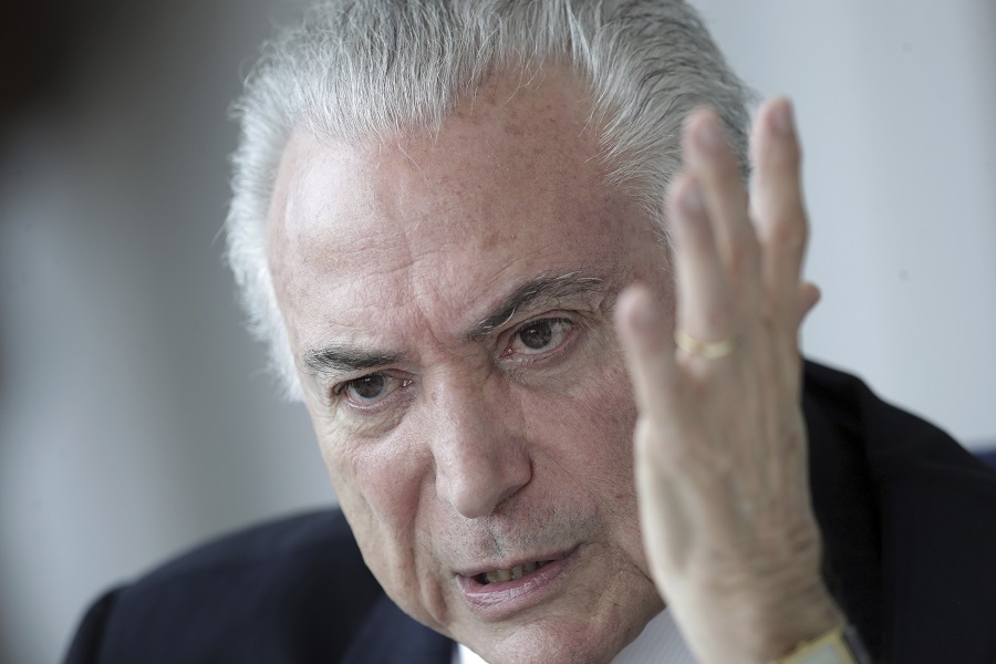 Βραζιλία: Χειροπέδες σε πρώην πρόεδρο για διαφθορά
