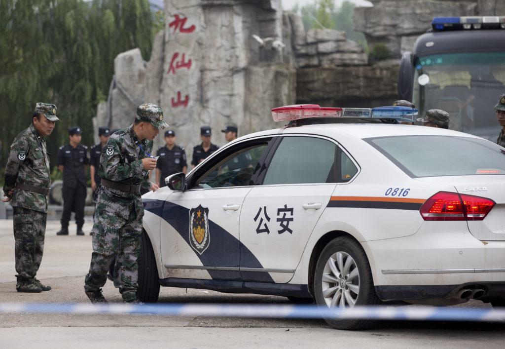 Κίνα: Οδηγός έριξε το αυτοκίνητο του σε πεζούς – Έξι νεκροί (Photos)