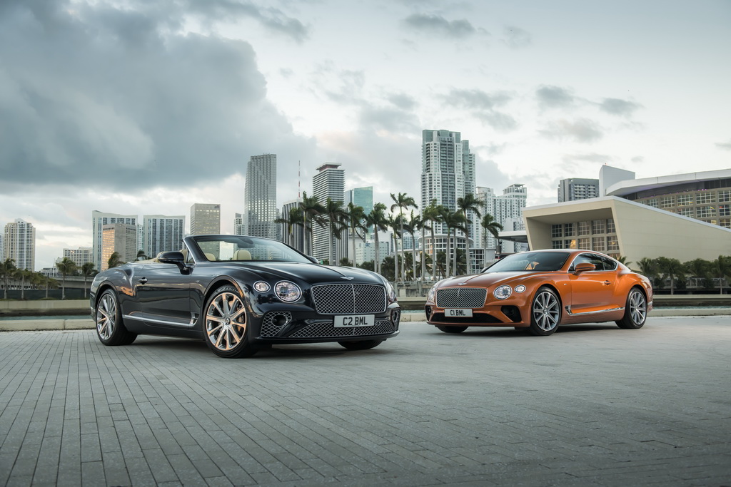 Η Bentley παρουσιάζει τις Continental GT V8 και GT V8 Convertible