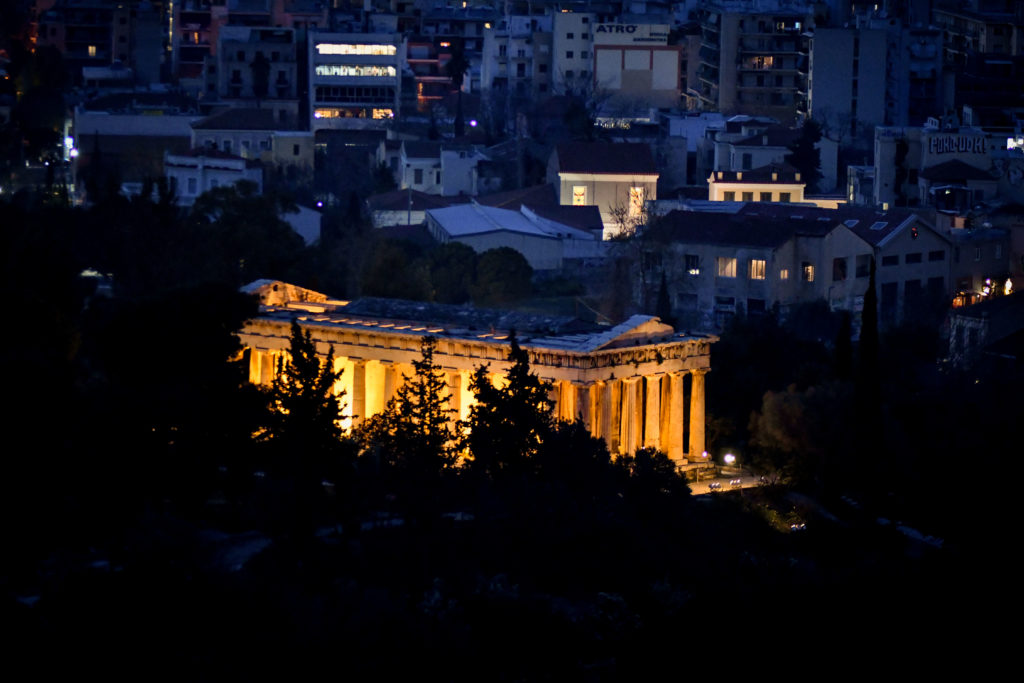 Μνημεία της Αθήνας από ψηλά «by night» (Photos)