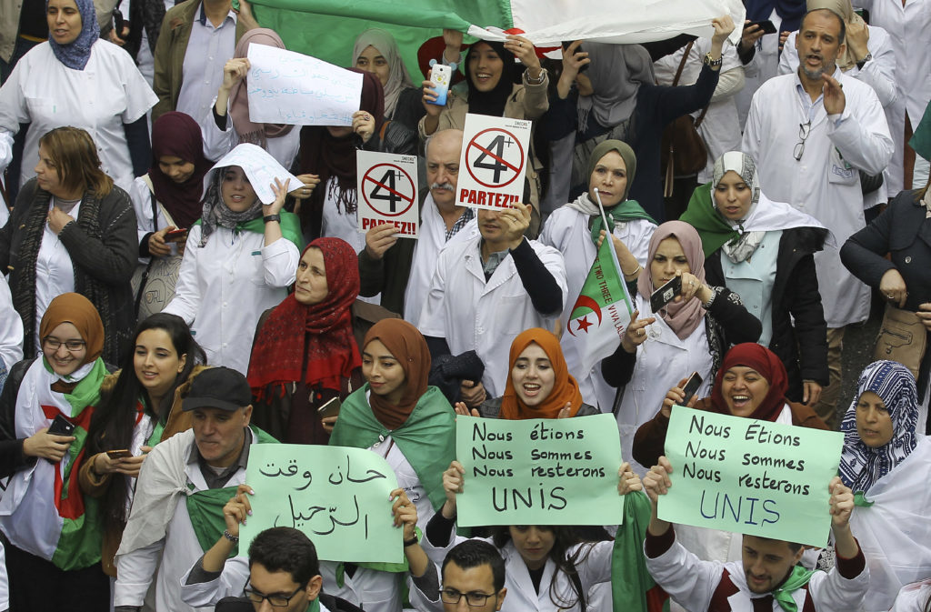 Αλγερία: Μέρος της αντιπολίτευσης προτείνει «προεδρική συλλογική αρχή»