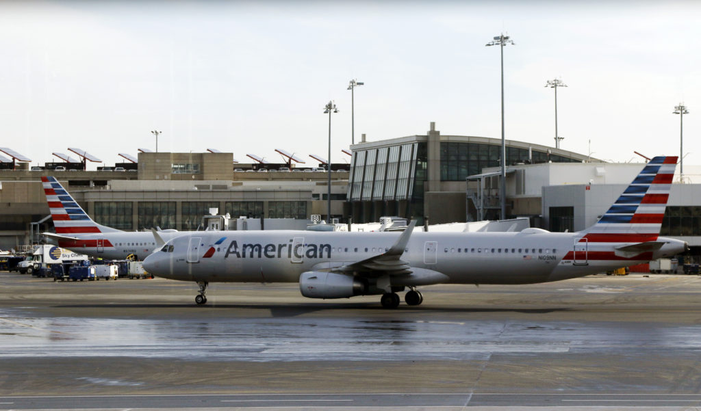 Βενεζουέλα: Η American Airlines σταματάει τις πτήσεις επικαλούμενη «κινδύνους για αεροσκάφη και πληρώματα»