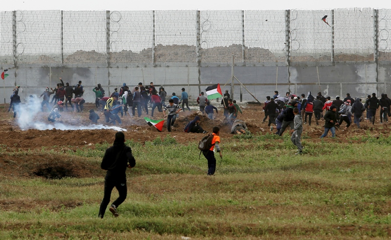 Γάζα: Τρεις νεκροί και 99 τραυματίες Παλαιστίνιοι σε συγκρούσεις με τον ισραηλινό στρατό