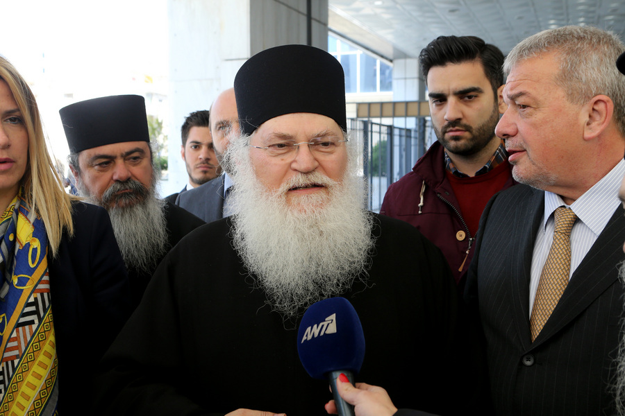 Βατοπέδι: Όταν πανηγυρίζεις για κάτι που… ούτε κατάλαβες!