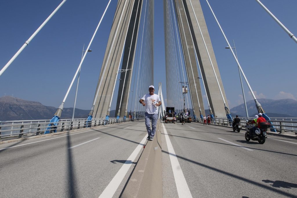 Εργαζόμενος στον κλάδο ασφάλειας πέθανε εν ώρα εργασίας στη γέφυρα Ρίου-Αντιρρίου