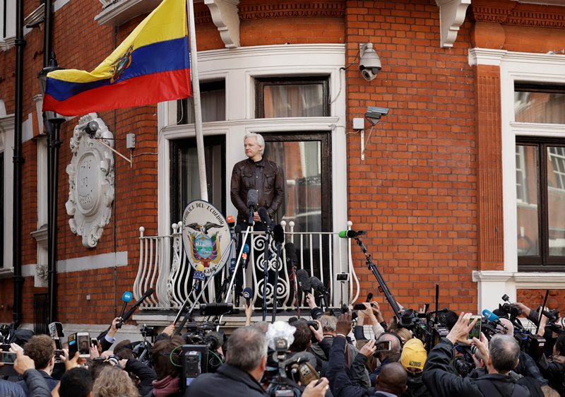 ΟΗΕ: Η Βρετανία να επιτρέψει στον Ασάνζ να εγκαταλείψει την πρεσβεία του Ισημερινού στο Λονδίνο