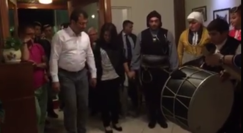 Ο νέος δήμαρχος της Κωνσταντινούπολης είναι Πόντιος και χορεύει σε γλέντι στα Γιαννιτσά (Video)