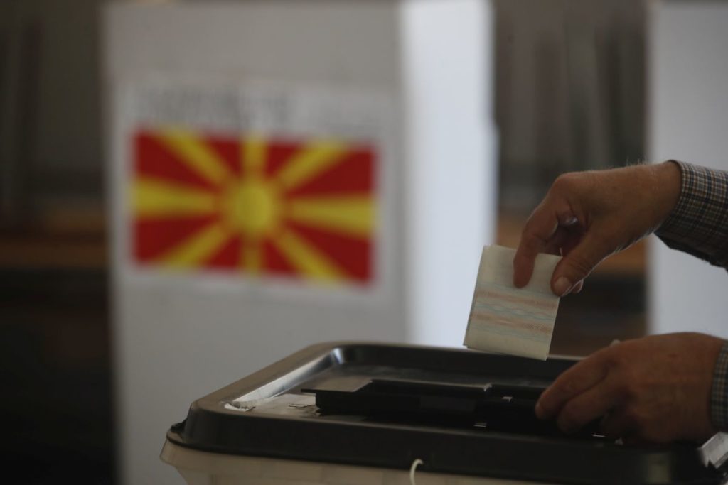 Η Συμφωνία των Πρεσπών, στο επίκεντρο της αντιπαράθεσης των υποψηφίων στις προεδρικές εκλογές στη Βόρεια Μακεδονία