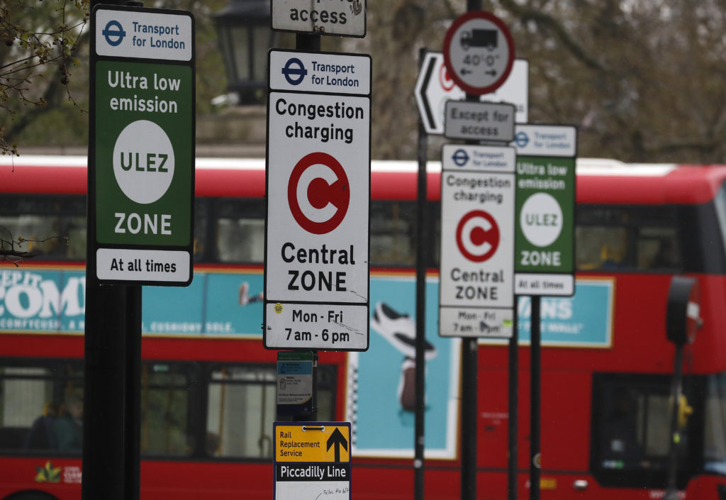 Λονδίνο: Φόρο πληρώνουν από σήμερα τα παλαιότερα και περισσότερο ρυπογόνα οχήματα