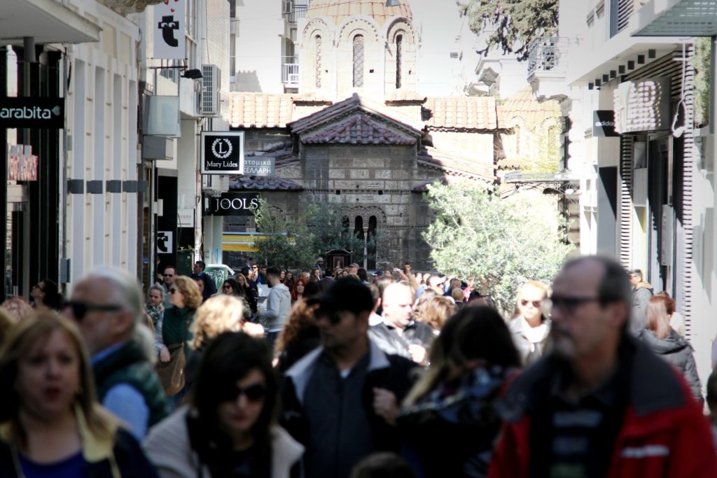 Αυτό είναι το εορταστικό ωράριο των καταστημάτων του Πάσχα