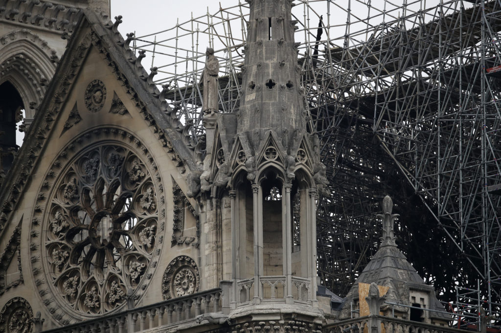 Παναγία των Παρισίων: Εξετάζουν να χτίσουν προσωρινά καθεδρικό ναό από ξύλο για τους επισκέπτες