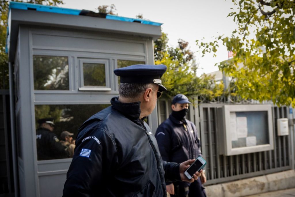 Ανάληψη ευθύνης για την επίθεση με χειροβομβίδα στο ρωσικό προξενείο στην Αθήνα