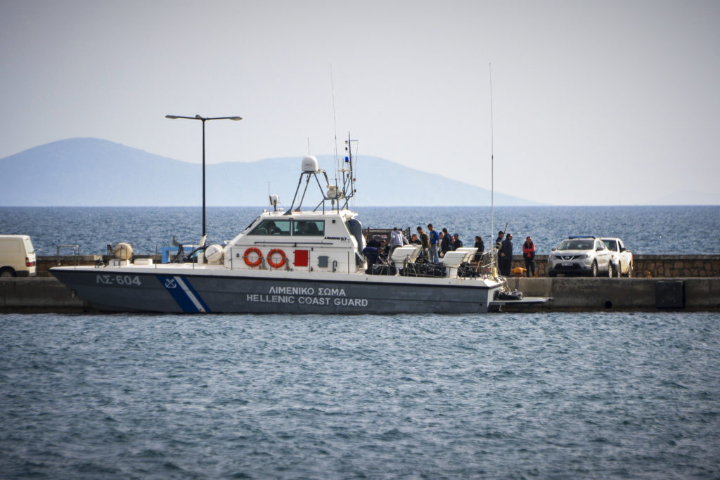 Μυτιλήνη: Αντιδράσεις μετά τη μεταφορά 56 μεταναστών που ζητούν άσυλο από τη Σάμο