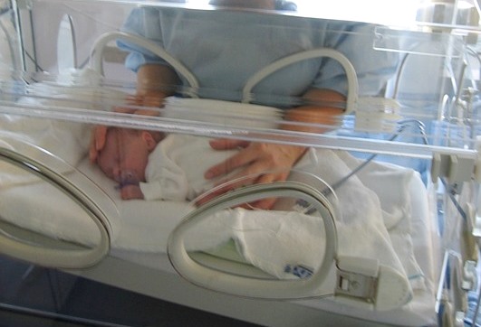 Ιαπωνία: «Τα κατάφερε» το αγοράκι που γεννήθηκε πρόωρα με βάρος 258γρ.