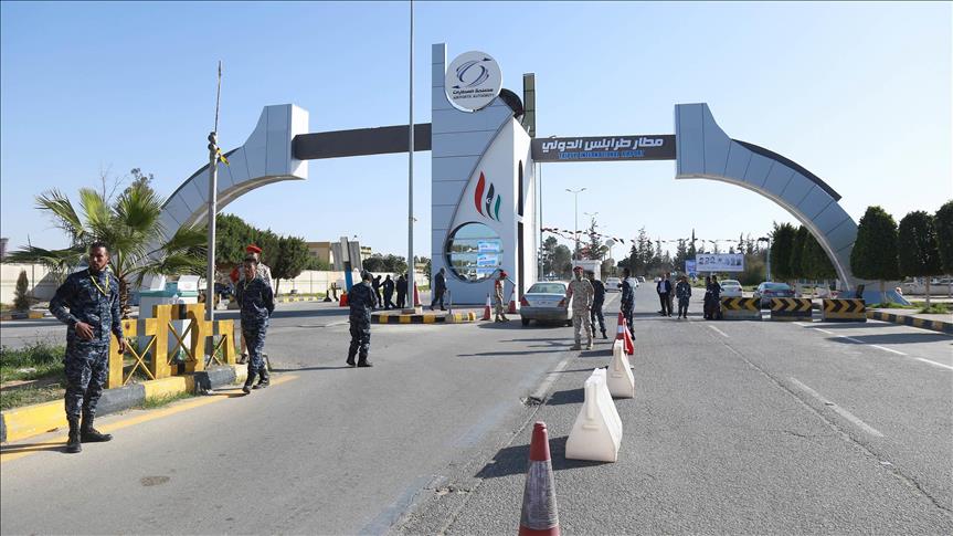 Λιβύη: Άνοιξε και πάλι το αεροδρόμιο της Τρίπολης μετά τον νυχτερινό βομβαρδισμό (Videos)