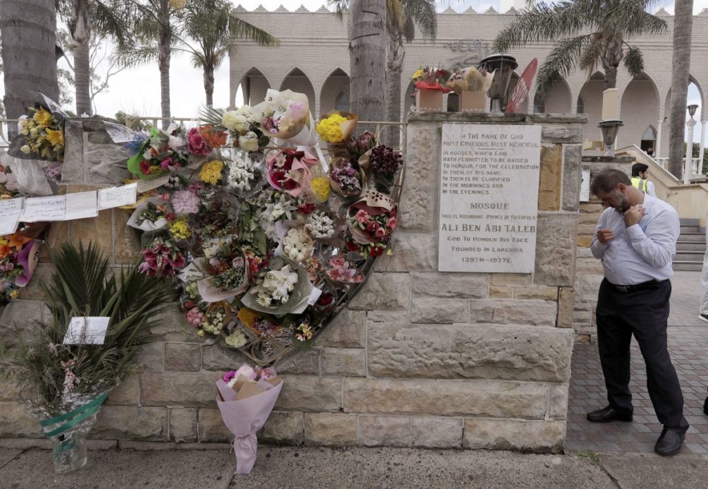 Μόνιμες άδειες παραμονής προσφέρει η κυβέρνηση της Ν. Ζηλανδίας στους επιζήσαντες της σφαγής στο Κράιστσερτς