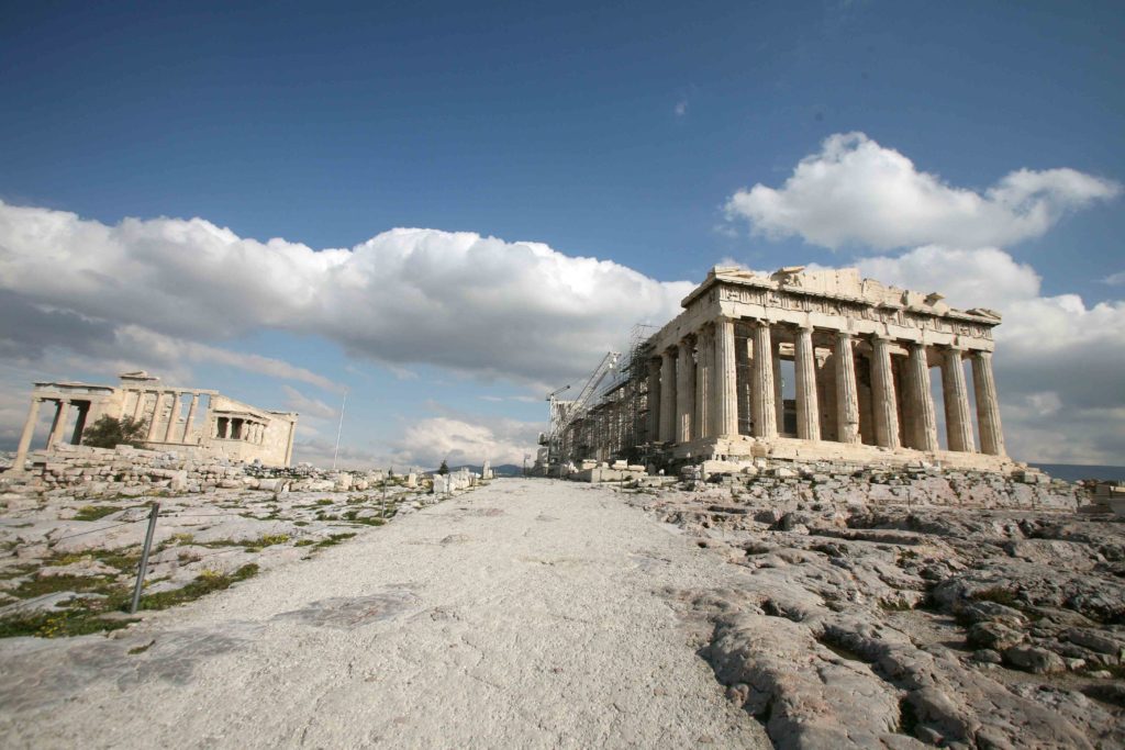 Αποκαταστάθηκε η λειτουργία του αλεξικέραυνου στην Ακρόπολη