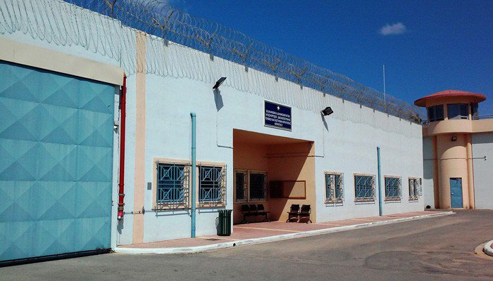 Χανιά: Εξέγερση κρατουμένων στις κλειστές φυλακές Αγιάς