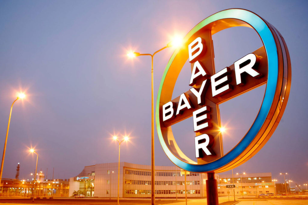 Νέο χτύπημα για τη Bayer: Η Monsanto πρέπει να καταβάλει 2 δισεκατομμύρια δολάρια σε ζευγάρι καρκινοπαθών