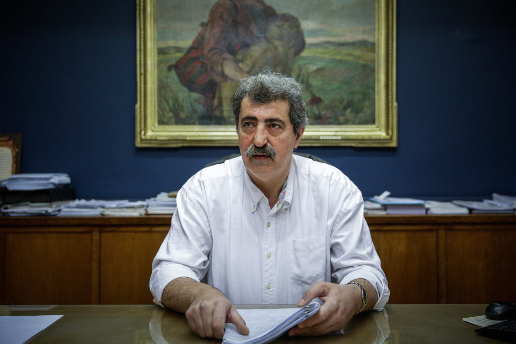 Παύλος Πολάκης: Ο υπουργός που αγαπάνε να μισούν