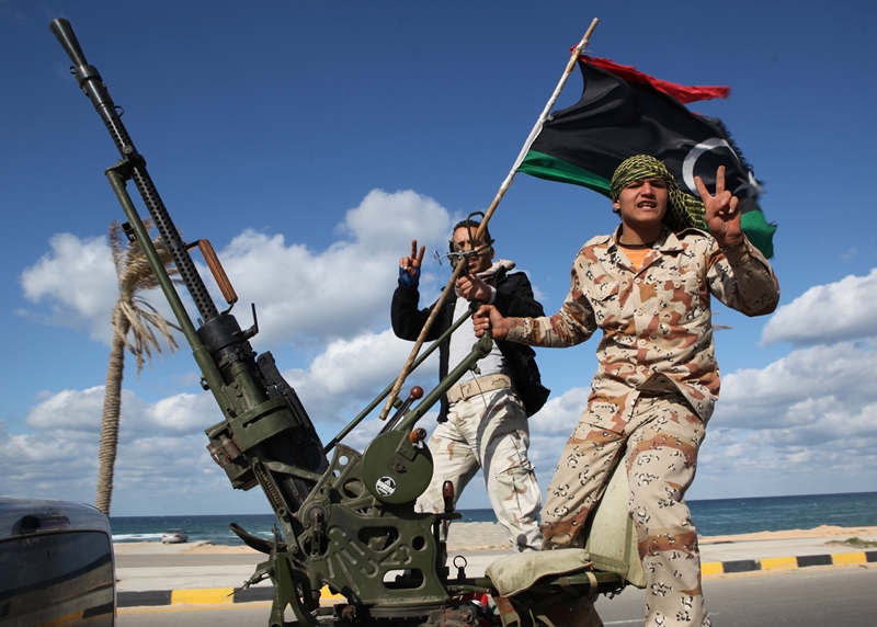 Λιβύη: Σφοδρές συγκρούσεις έξω από την Τρίπολη – Στους 187 οι νεκροί, πάνω από 1.000 οι τραυματίες