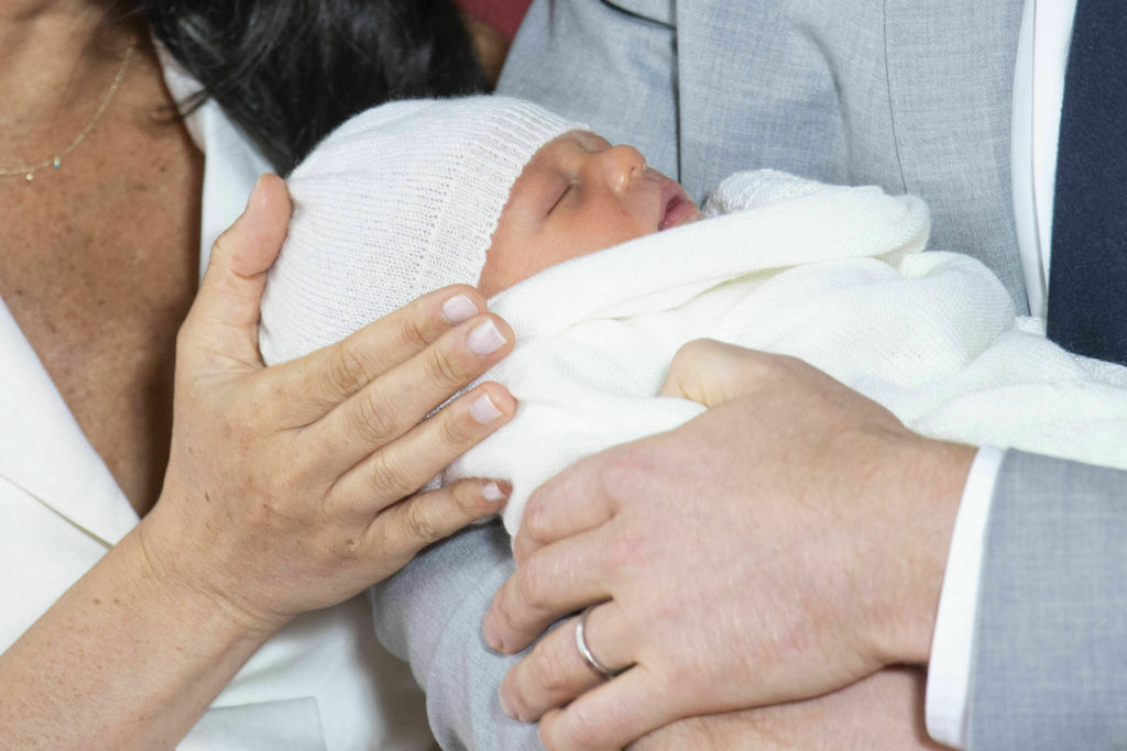 Πώς το βασιλικό μωρό «χάρισε» σε μια Βρετανή 18.000 λίρες