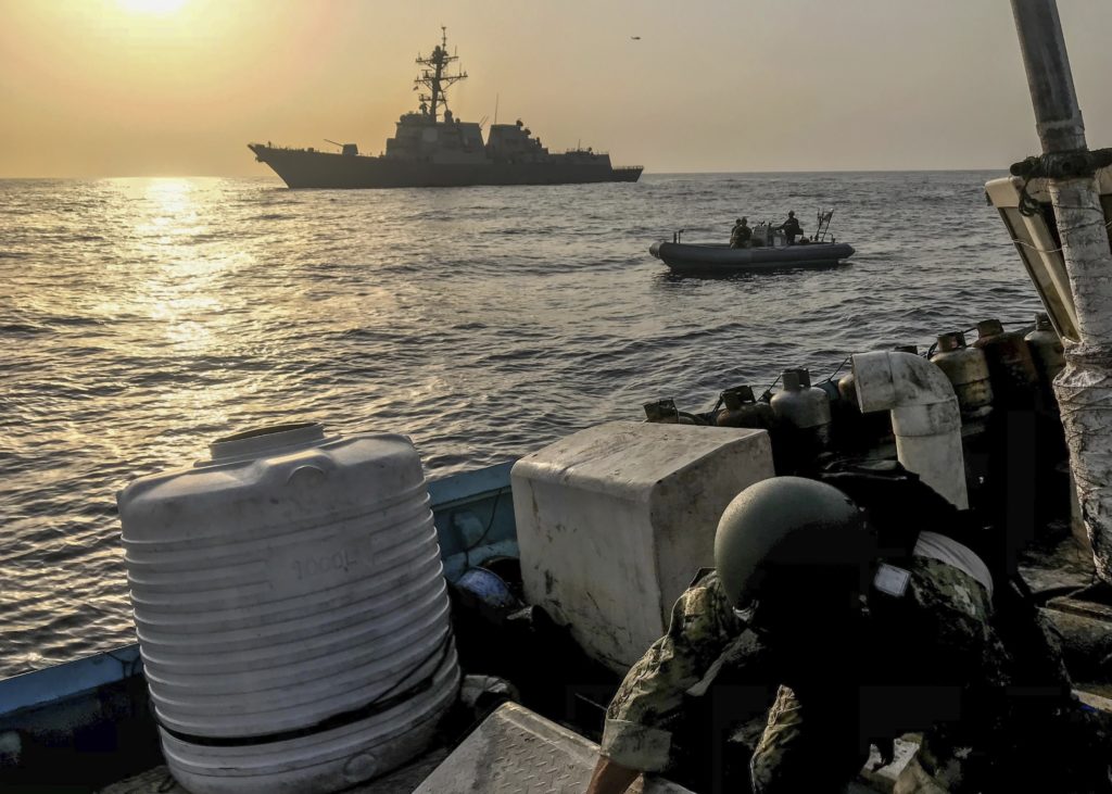 Το πολεμικό ναυτικό των ΗΠΑ κατέλαβε πλοίο της Βόρειας Κορέας