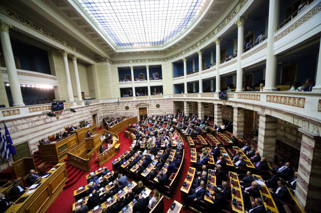 Ενισχυμένη η κυβέρνηση: Πήρε ψήφο εμπιστοσύνης με 153 «ναι»