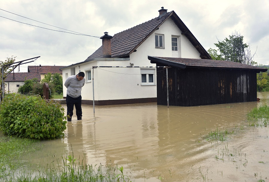 Σε κατάσταση έκτακτης ανάγκης η Βοσνία – Πλήττεται από καταρρακτώδεις βροχές και πλημμύρες